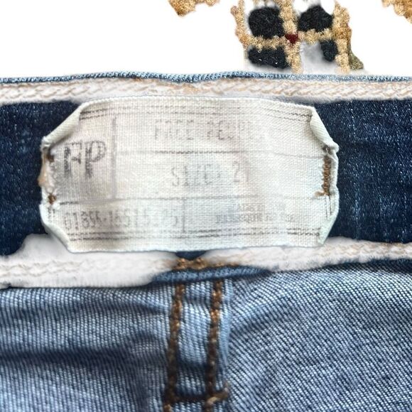 Free People Distressed Skinny Jeans Size 27 - Picture 5 of 6